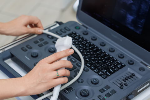 День пациента в клинике 'Варикоза нет'. Прием врача-флеболога с УЗИ вен 400 р.